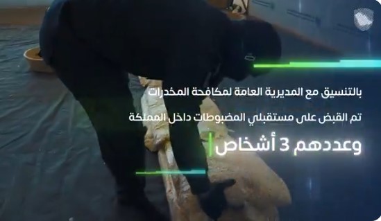 كانت-مخبأة-بألواح-عازلة.-إحباط-تهريب-1,586,118-حبة-“كبتاجون”-بميناء-جدة-الإسلامي