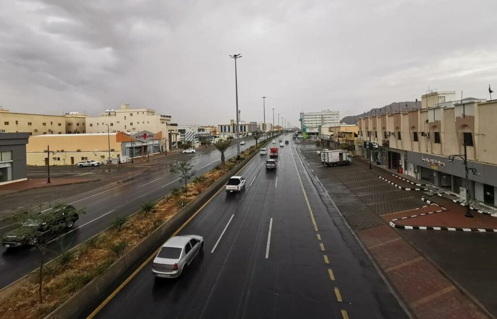 أمطار-رعدية-على-بعض-مناطق-المملكة