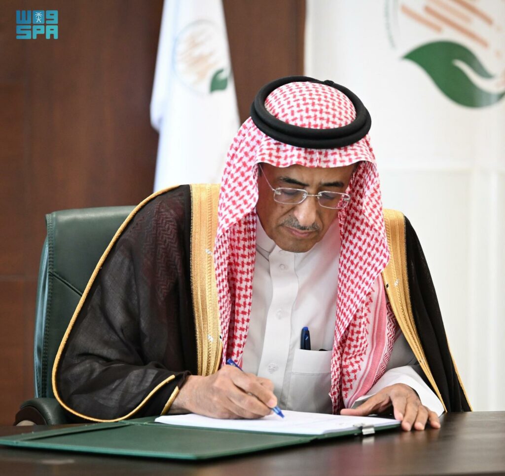“اغاثي-الملك-سلمان”-يوقع-اتفاقيتي-تعاون-مشترك-لتوزيع-600-ألف-سلة-غذائية-في-اليمن