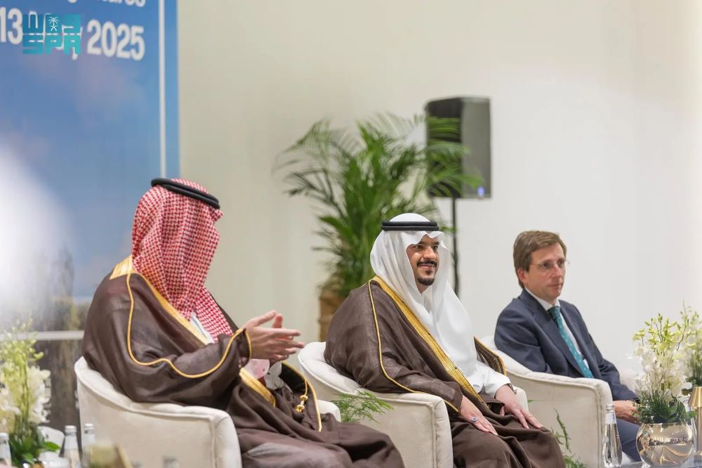 نائب-أمير-الرياض-يشرف-حفل-عشاء-رؤساء-الوفود-المشاركة-في-منتدى-حوار-المدن-العربية-الأوروبية