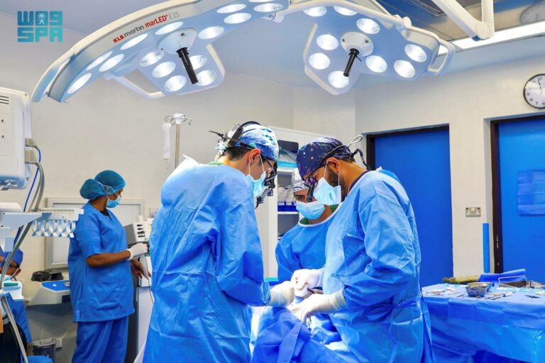 “اغاثي-الملك-سلمان”-يدشن-الحملة-الطبية-التطوعية-لجراحة-التجميل-والحروق-والتشوهات-في-عدن