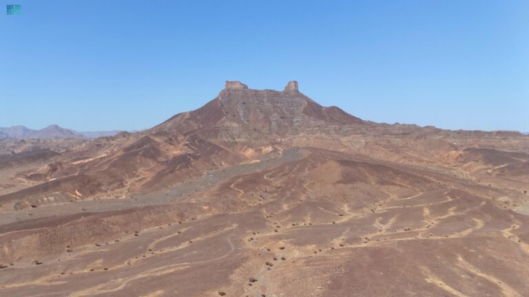 مسار-تاريخي.-“جبل-الفحلتين”-معلم-نبوي-يتوسط-دروب-الحجيج