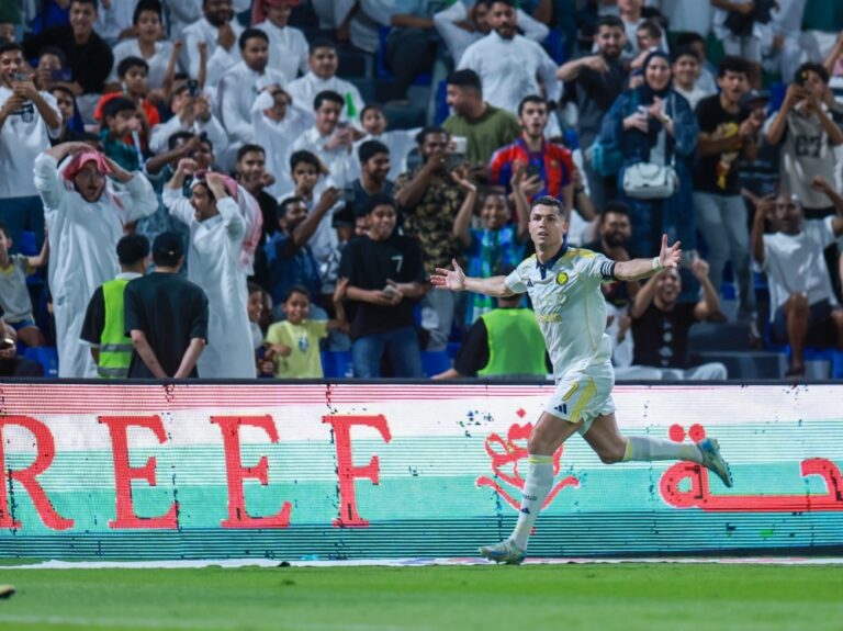النصر-يتمسك-بأمل-بقاء-الدون