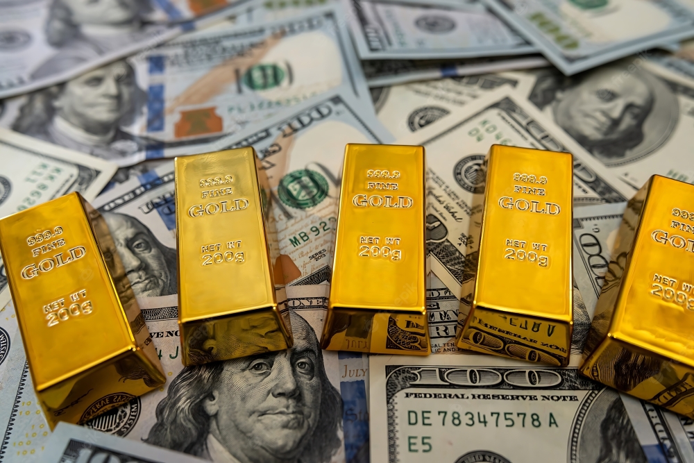 مع-صعود-الدولار.-أسعار-الذهب-تتراجع-بعد-أعلى-مستوى-في-4-أسابيع