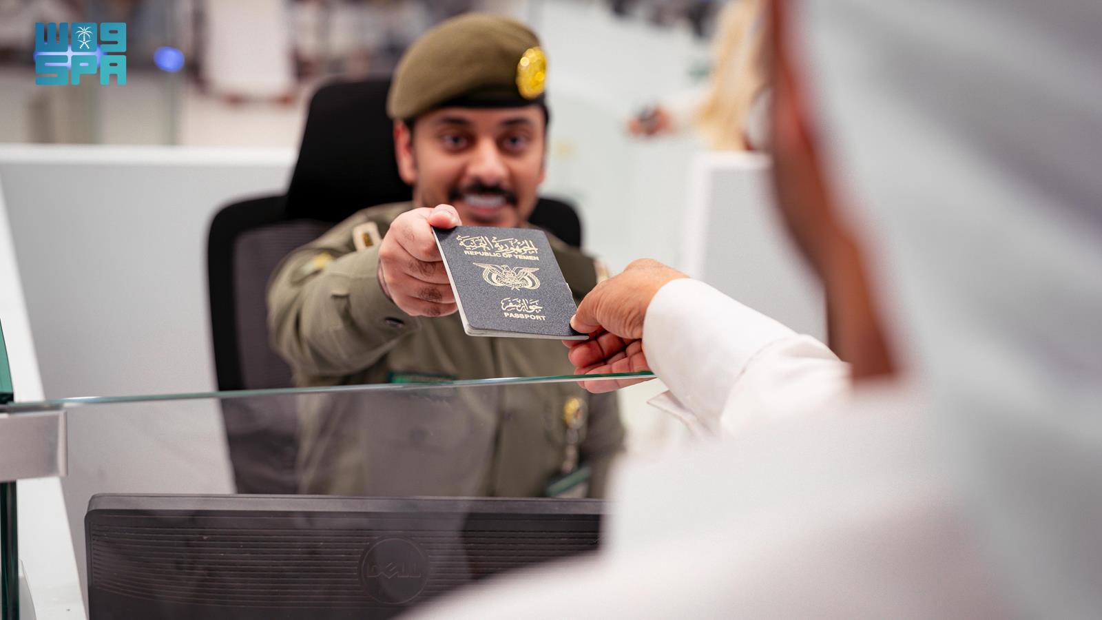جوازات-منفذ-الوديعة-تنهي-إجراءات-مغادرة-ضيوف-الرحمن-بعد-أدائهم-مناسك-الحج