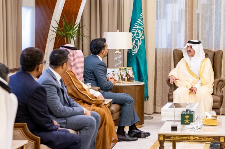 أمير-الشرقية-يطلع-على-مشاريع-مجموعة-برجيل-الطبية-في-المنطقة