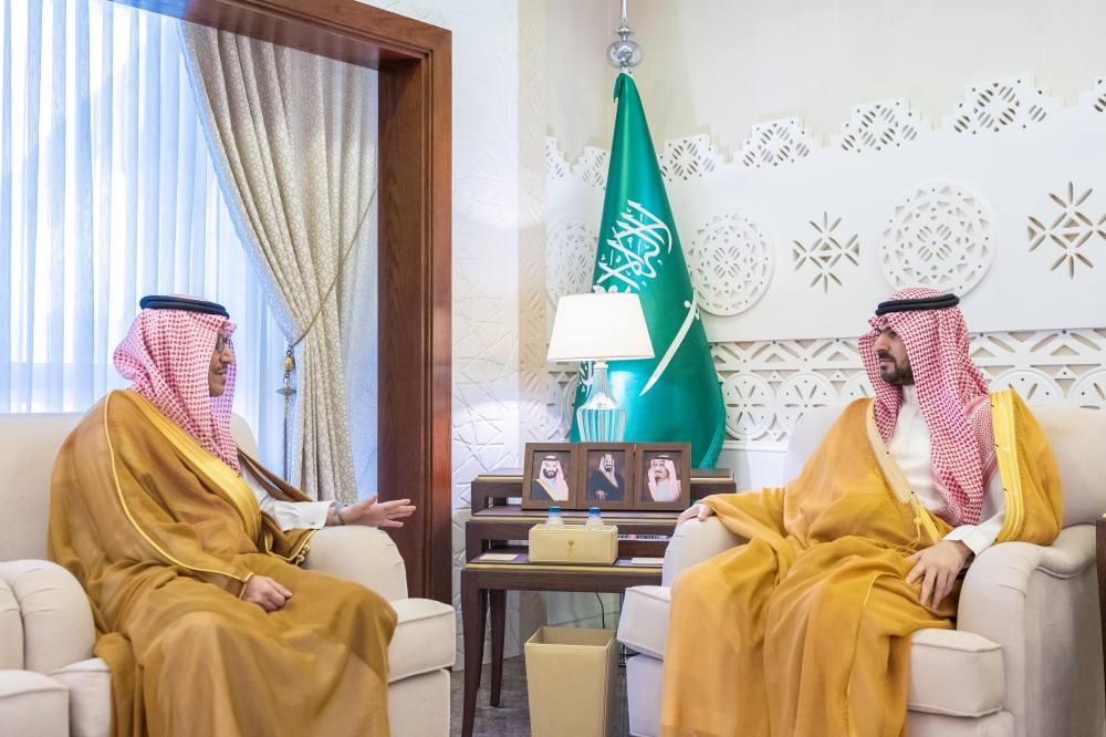 نائب-أمير-الشرقية-يطالع-مشاريع-“الزكاة-والضريبة”-في-المنطقة