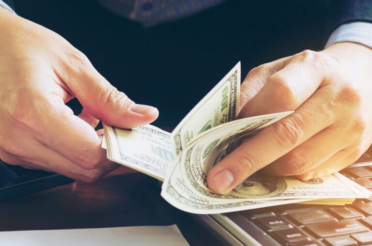 حتى-91-قرشًا.-سعر-الدولار-يرتفع-في-البنوك-المصرية-خلال-أسبوع