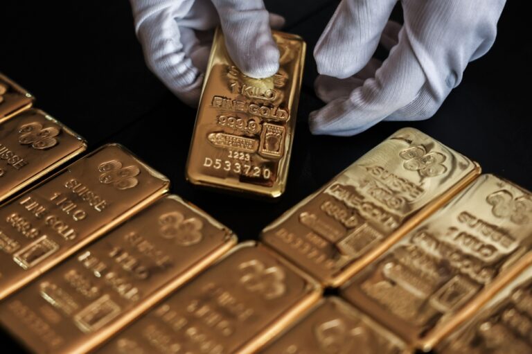 متأثرًا-بالدولار.-الذهب-ينخفض-مع-تواصل-حرب-إيران-وإسرائيل