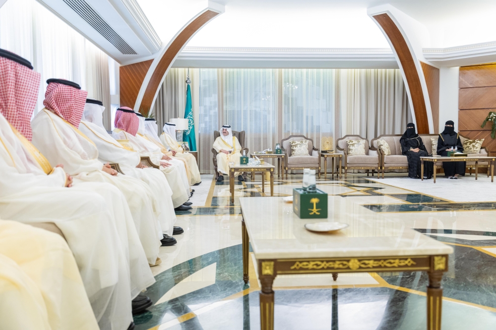 أمير-الشرقية-يستقبل-رئيس-وأعضاء-اتحاد-الغرف-السعودية