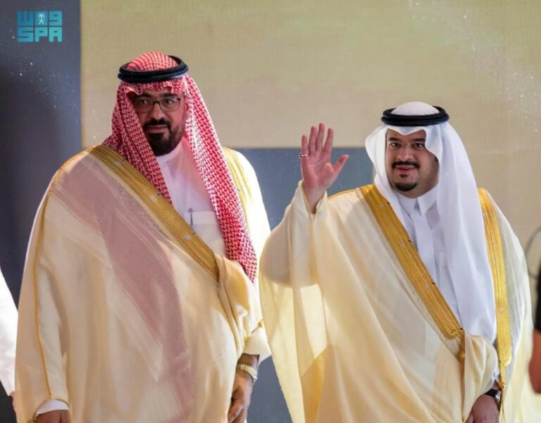 نائب-أمير-منطقة-الرياض-يكرّم-المنشآت-الفائزة-بجائزة-الملك-عبدالعزيز-للجودة