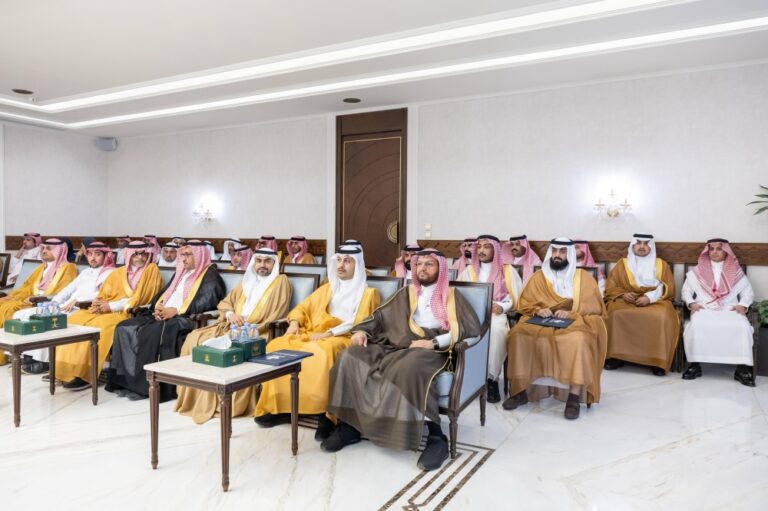 أمير-الشرقية-يرعى-توقيع-عقود-استثمارية-بقيمة-تجاوزت-ملياري-ريال