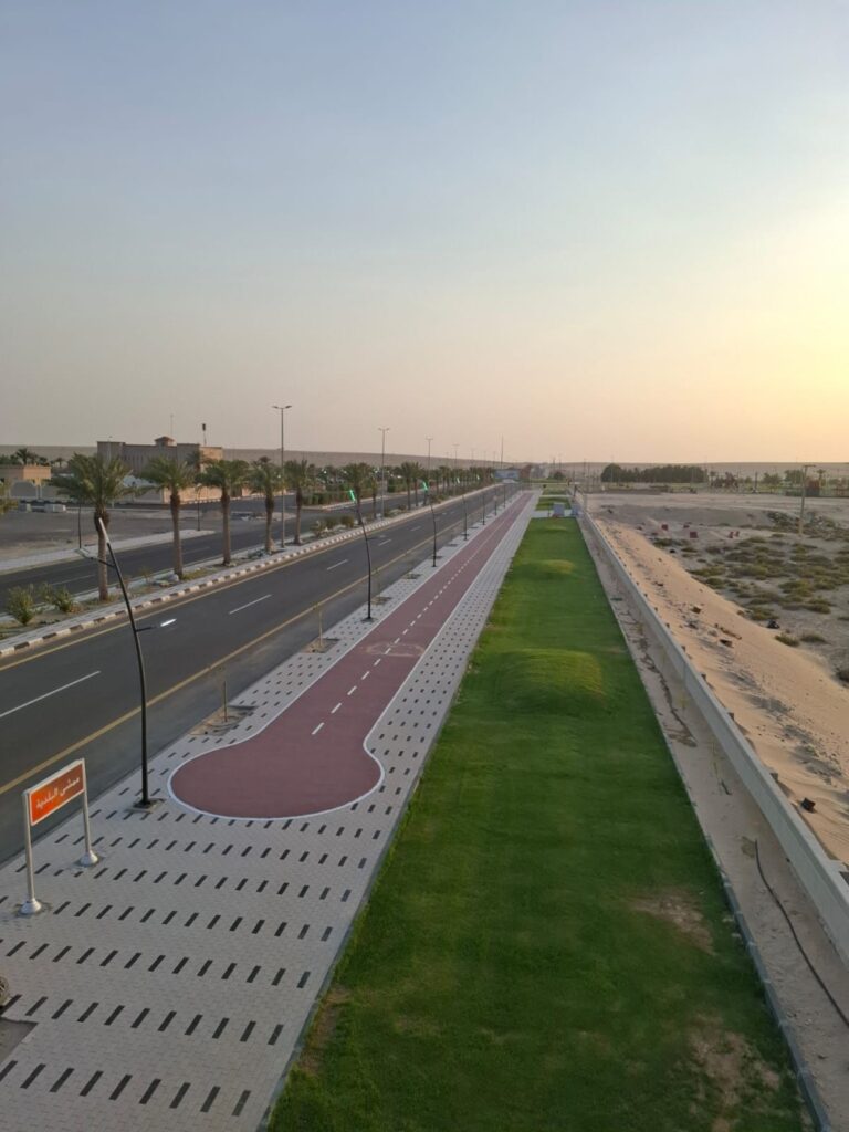 الانتهاء-من-إنشاء-مضمار-مشي-رياضي-في-“جوف-بني-هاجر”