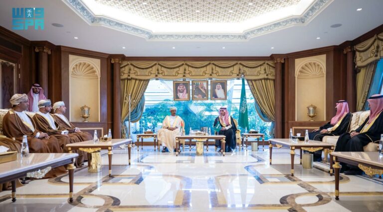 مساعد-وزير-الداخلية-يرأس-الاجتماع-الـ-(4)-للجنة-التنسيق-الأمني-والعدلي-المنبثقة-عن-مجلس-التنسيق-السعودي-العُماني