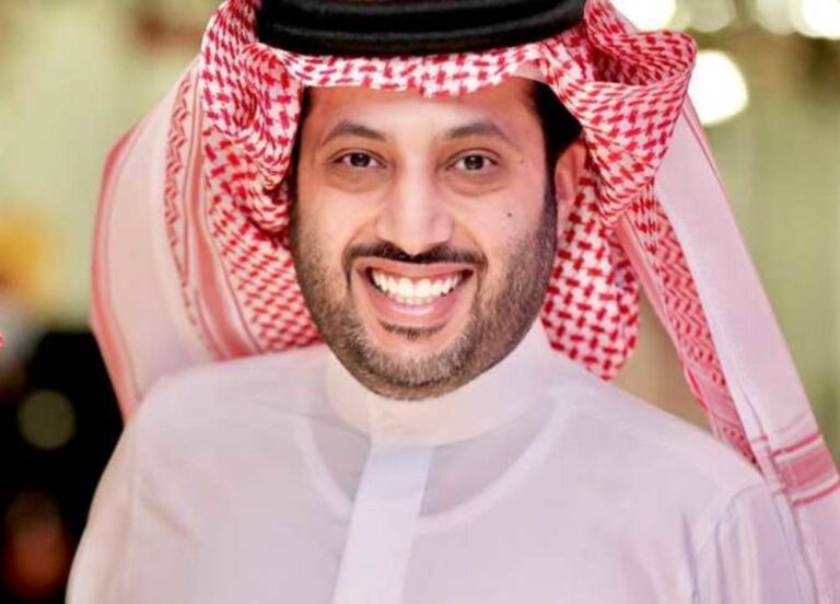 آل-الشيخ-يعلن-بدء-بيع-تذاكر-نزال-كانيلو-وكروفورد