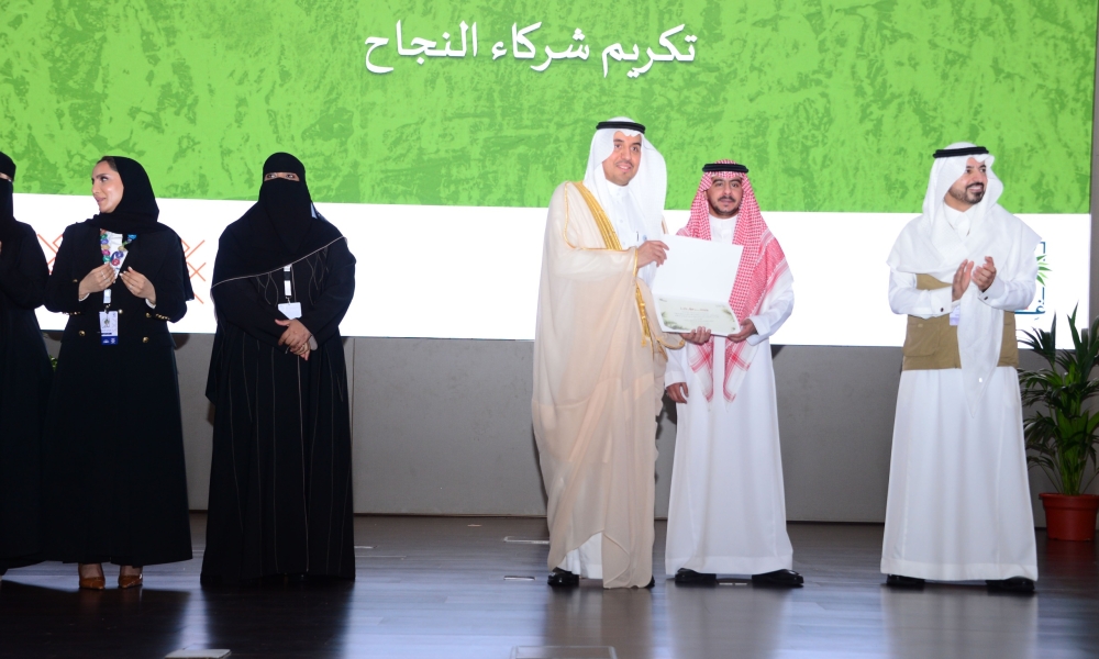 تنمية-مهارات-التفكير-والقيادة-لـ-320-موهوبًا-في-برنامج-إثرائي-بالدمام