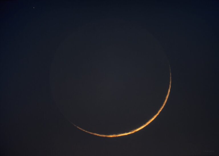 الليلة.-رصد-هلال-القمر-الجديد-وسط-ظروف-فلكية-واعدة