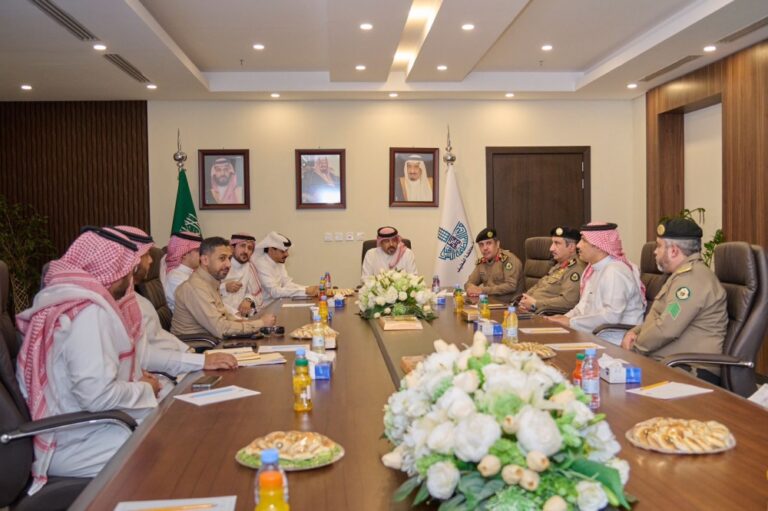 القطيف.-تنسيق-مشترك-بين-5-جهات-لتطوير-الخدمات-المرورية-والبنية-التحتية