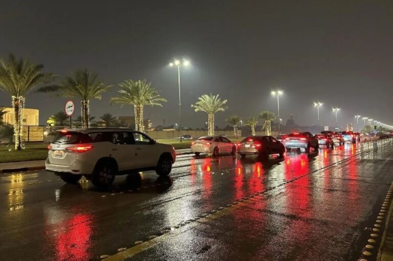 حتى-2-صباحًا.-أمطار-خفيفة-على-أجزاء-من-المنطقة-الشرقية