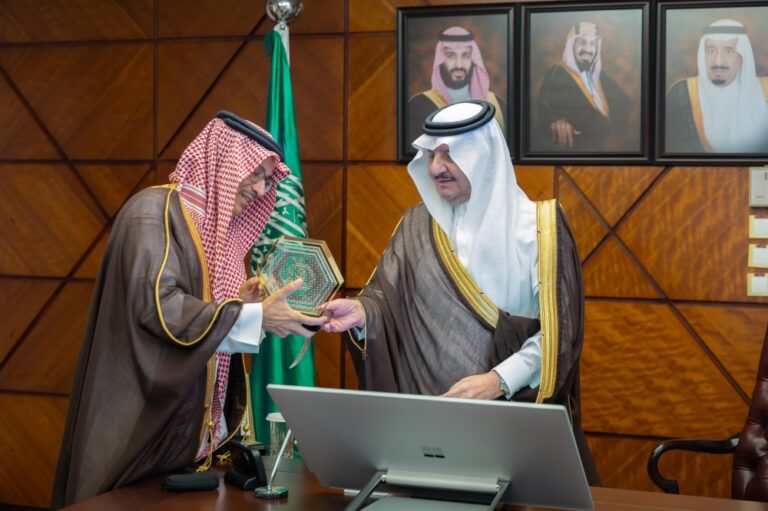 أمير-المنطقة-الشرقية-يستقبل-محافظ-الهيئة-العليا-للأمن-الصناعي-ويشيد-بجهودها-في-حماية-المنشآت