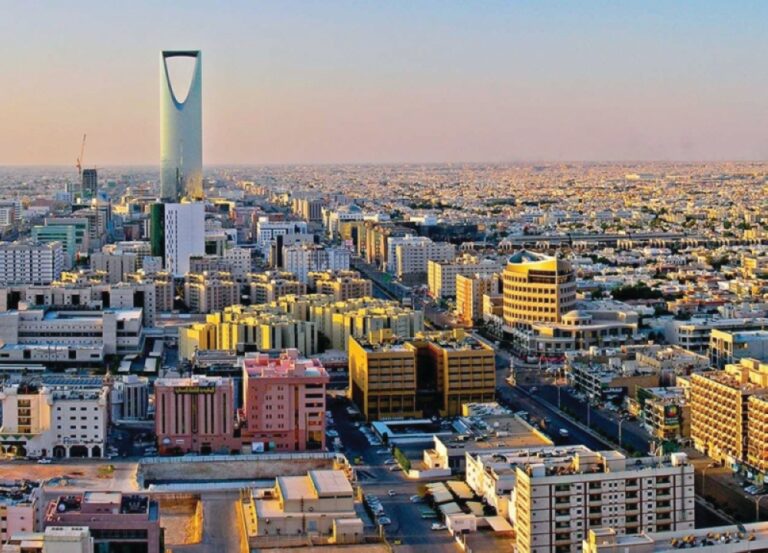 تحقيق-برامج-الرؤية-نمو-الأنشطة-غير-النفطية-4.9%-على-أساس-سنوي