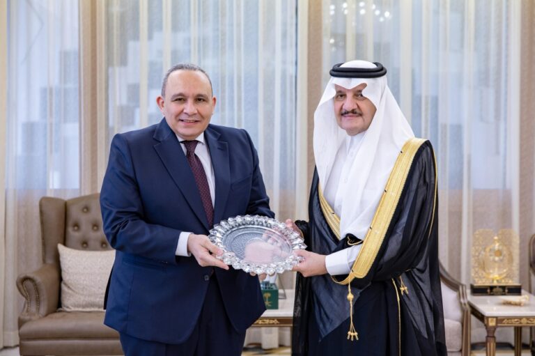 أمير-الشرقية-يستقبل-القنصل-بسفارة-مصر-لدى-المملكة