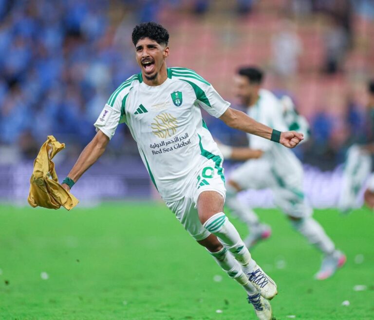 الأهلي-يخطف-ميلو-ويتمسك-بالجهني