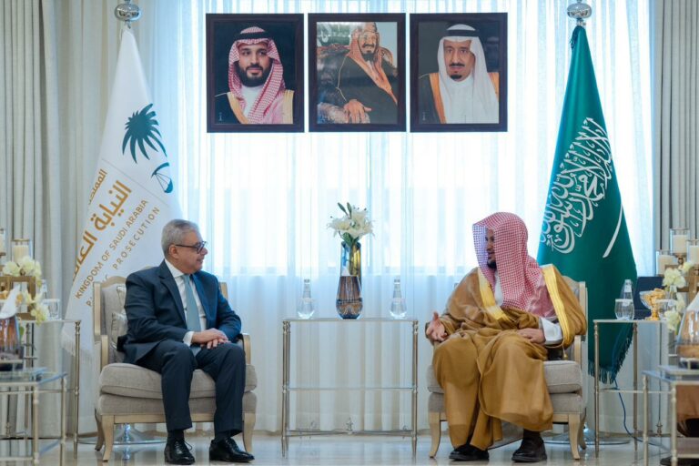 النائب-العام-يستقبل-سفير-جمهورية-مصر-لدى-المملكة