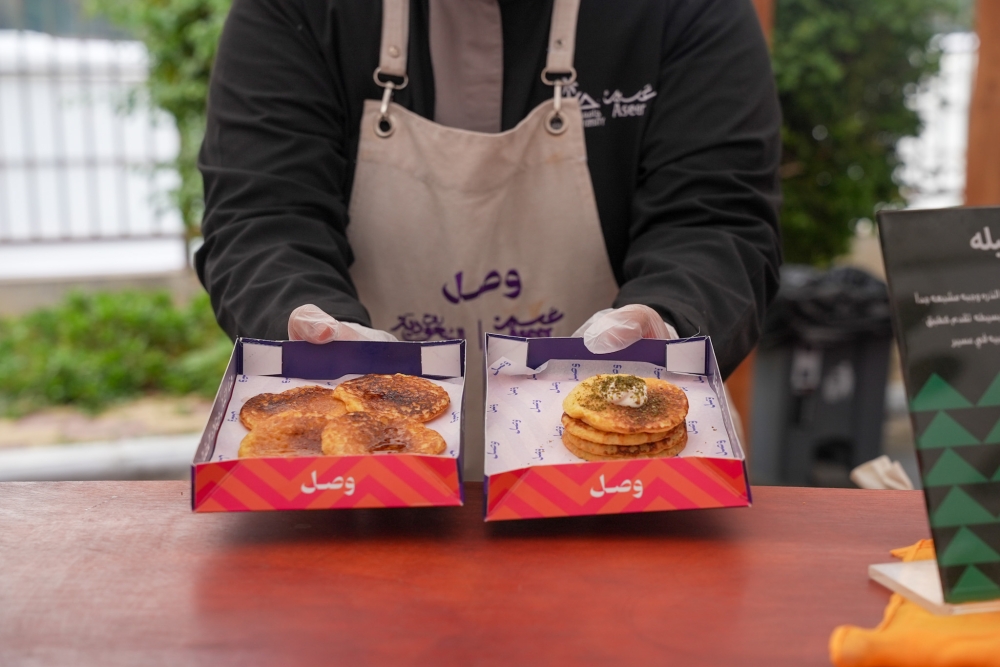 بجانب-الأكلات.-مهرجان-وصل-فرصة-للتعرف-على-الفلكلور-والحرف-في-عسير