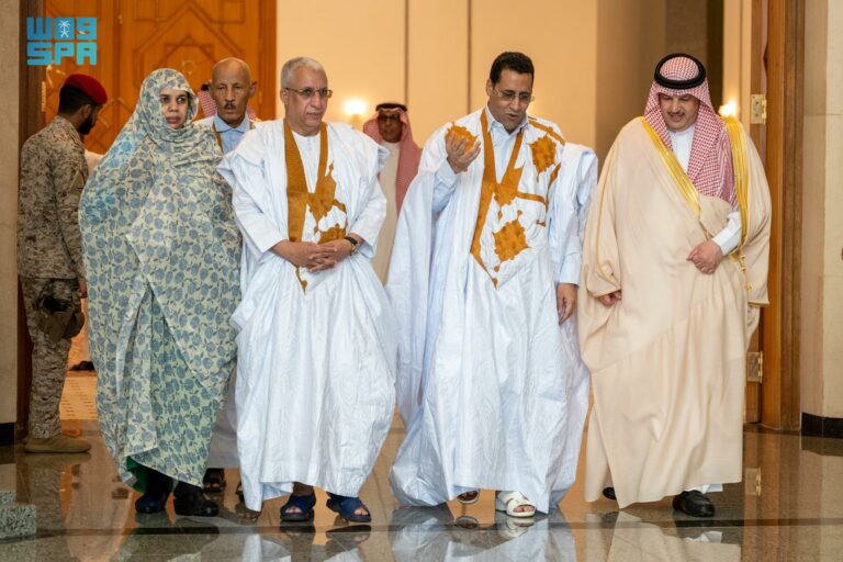 رئيس-الوزراء-الموريتاني-يغادر-المدينة-المنورة