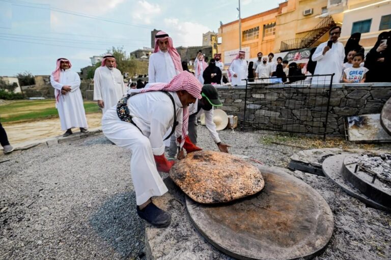 “الخبزة-المقناة”.-مذاق-فريد-يحمل-عبق-التراث-في-الباحة