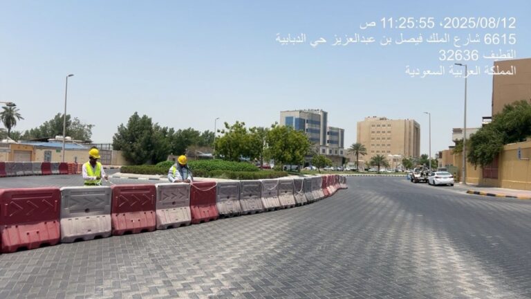 “قطيف-بلا-تعثر”.-خطة-الأولى-من-نوعها-لإصلاح-الطرق-بالقطيف
