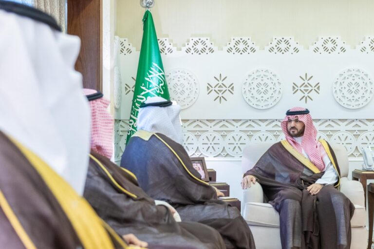 نائب-أمير-الشرقية-يستقبل-رئيس-جامعة-الملك-فيصل-ويطلع-على-خططها-المستقبلية