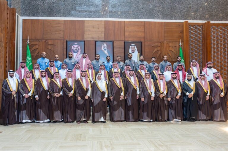 أمير-الشرقية-يشيد-بما-يشهده-قطاع-الطاقة-من-تطور-وتحسن-بمستوى-الكفاءة