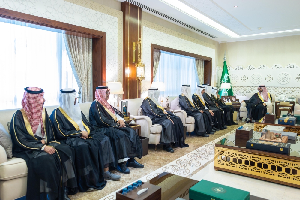 نائب-أمير-الشرقية-يستقبل-رئيس-وقيادات-جامعة-الملك-فهد-للبترول-والمعادن