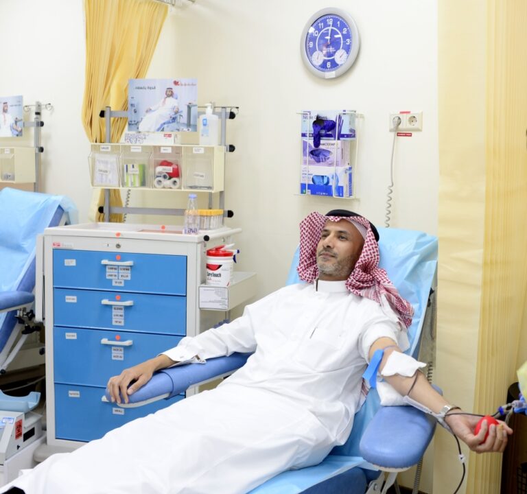 ب-8-آلاف-متبرع.-بنك-دم-”جامعي-الخبر“-يؤمن-18-ألف-وحدة-دم-سنوياً