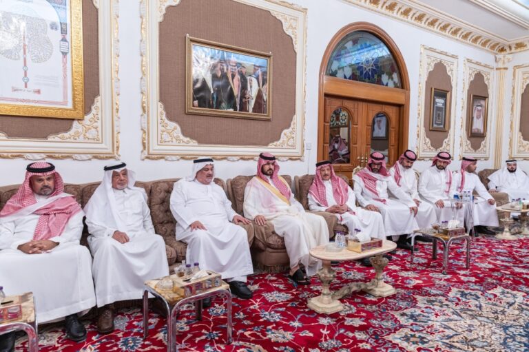 نائب-أمير-المنطقة-الشرقية-يعزي-أسرة-القصيبي