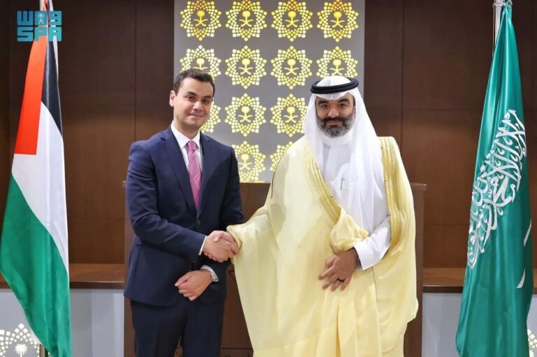 ‎وزير-الاتصالات-يناقش-مع-نظيره-الفلسطيني-آفاق-الشراكة