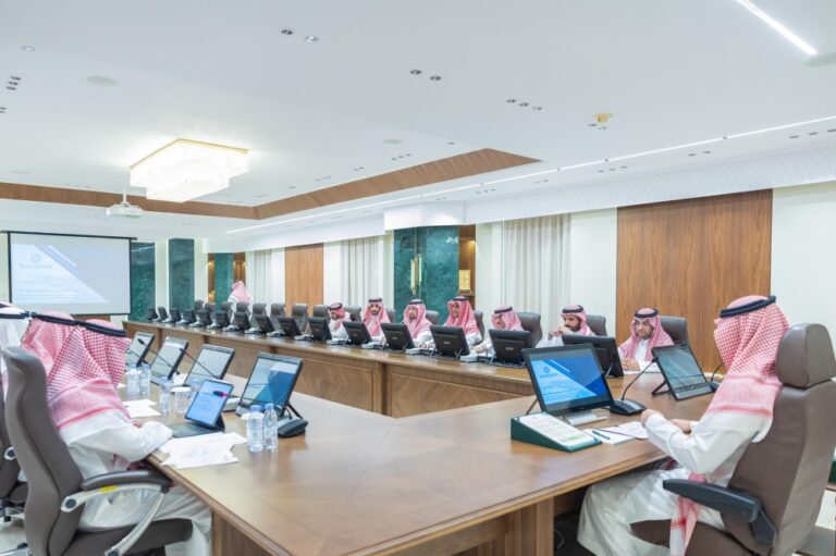 نائب-أمير-المنطقة-الشرقية-يرأس-الاجتماع-الثاني-والخمسين-للجنة-التنفيذية-لهيئة-تطوير-المنطقة