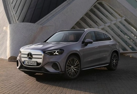 مرسيدس-تكشف-عن-glc-الكهربائية-الجديدة-بتقنيات-eq-وتصميم-كلاسيكي