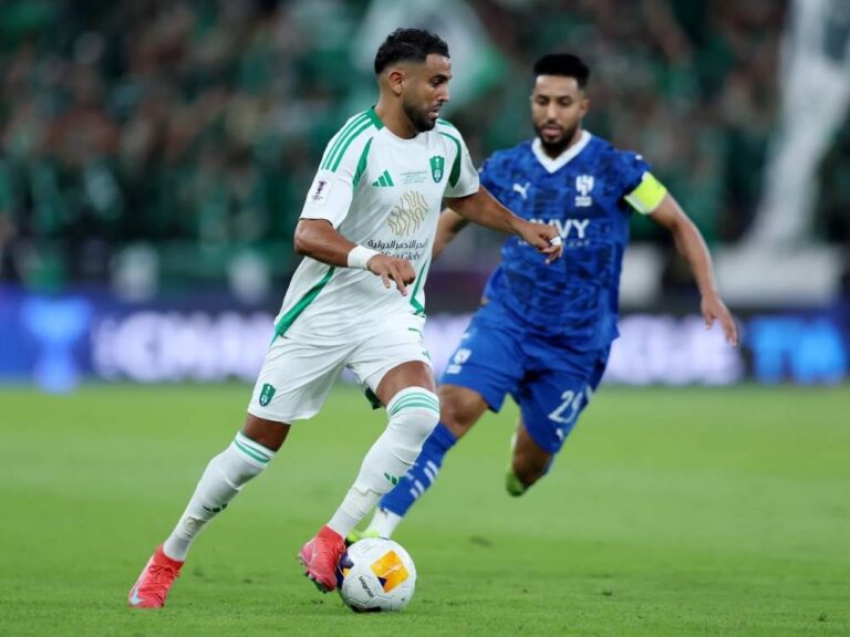 الأهلي-يؤمن-صانع-الهدايا