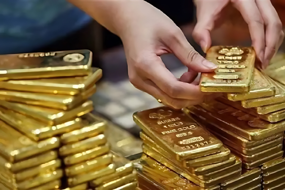 الذهب-يستقر-قرب-أعلى-مستوياته-مع-ترقب-السوق-لبيانات-التضخم-الأمريكية