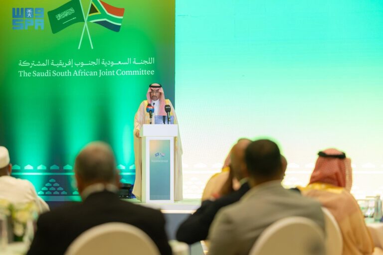 ملتقى-الأعمال-السعودي-–-الجنوب-أفريقي-يبحث-في-الرياض-تعزيز-الشراكات-الاقتصادية-والاستثماريّة-بين-البلدين