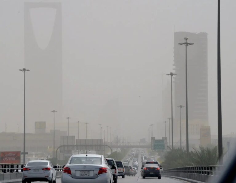 طقس-الجمعة.-أتربة-مثارة-على-أجزاء-من-الشرقية-والرياض