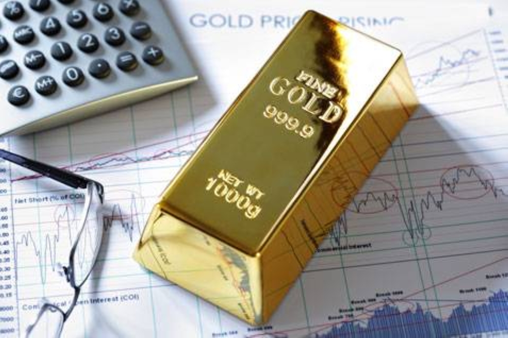 الذهب-يقلص-خسائره-ويستقر-قرب-مستويات-قياسية-مرتفعة