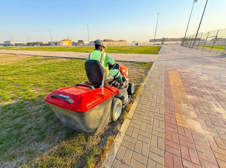 4-إدارات-خدمية-تشارك-في-حملة-لتطوير-أحياء-النعيرية-الجديدة