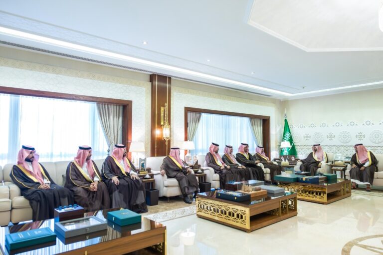نائب-أمير-المنطقة-الشرقية-يستقبل-أعضاء-مجلس-إدارة-نادي-الاتفاق
