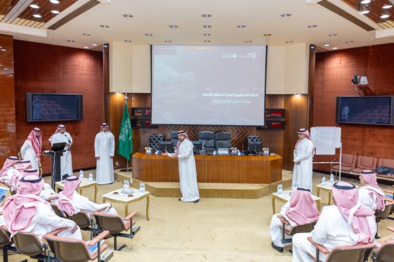 الشرقية.-ورشة-عمل-لتطوير-الخطة-الاستراتيجية-للإمارة