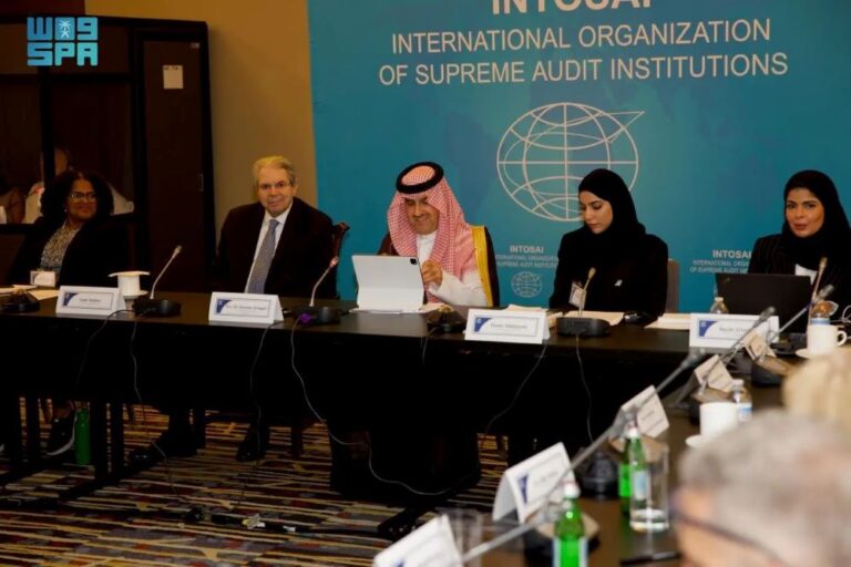 العنقري-يرأس-اجتماع-لجنة-السياسات-بمنظمة-الإنتوساي-بواشنطن