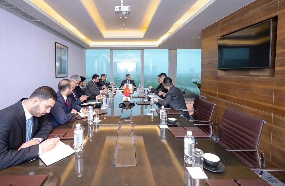 وزير-الصناعة-يناقش-فرص-الاستثمار-مع-كبرى-الشركات-الفيتنامية